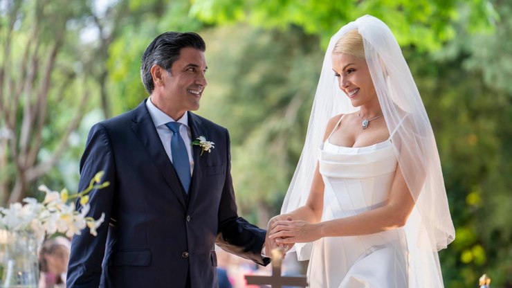 Ana Hickmann e Edu Guedes se casam em fazenda no interior de SP
