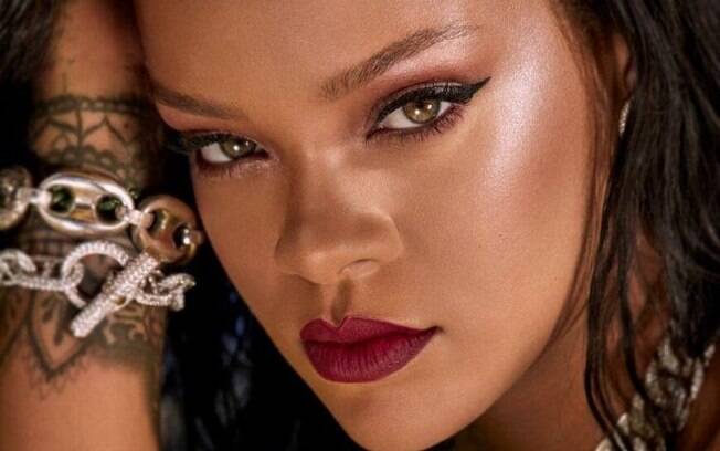 A marca de maquiagem da Rihanna, Fenty Beauty, está chegando no Brasil