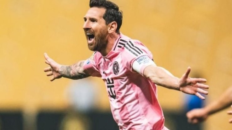 Messi se aproxima de Pelé em lista de artilheiros de gol de falta