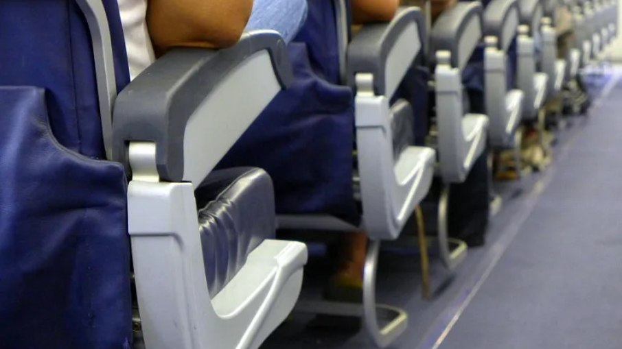 O caso aconteceu em 18 de setembro, em uma aeronave da Azul, e foi enquadrado como ato de indisciplina gravíssimo pela Agência Nacional de Aviação Civil (Anac) O caso aconteceu em 18 de setembro, em uma aeronave da Azul, e foi enquadrado como ato de indisciplina gravíssimo pela Agência Nacional de Aviação Civil (Anac)