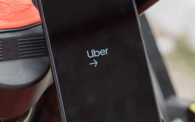 Projeto quer taxar Uber e 99 para financiar fundo para motoristas