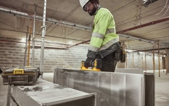 Na FEICON 2025, DEWALT foca em soluções industriais e lança ferramentas para construção civil, marcenaria e metalmecânica Na FEICON 2025, DEWALT foca em soluções industriais e lança ferramentas para construção civil, marcenaria e metalmecânica