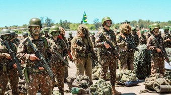 Congresso%20instala%20comiss%C3%A3o%20para%20analisar%20aumento%20salarial%20militar