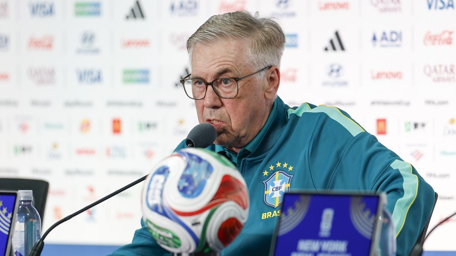 Não se encaixa? Ancelotti analisa perfil de Endrick e elogia joia