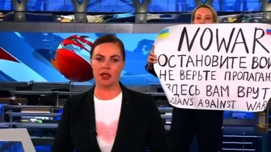 Jornalista Russa protesta contra a guerra