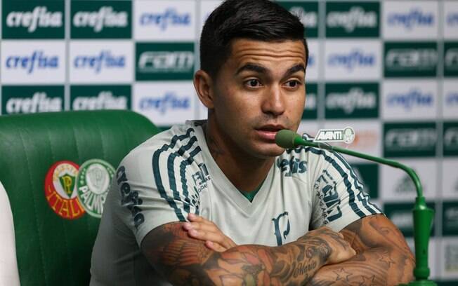 Dudu concede entrevista e garante permanência no Palmeiras