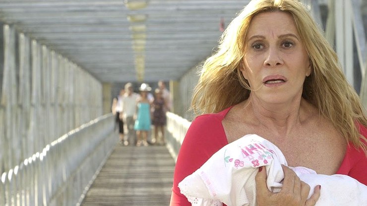 Renata Sorrah volta à Globo e assume papel em novela das sete