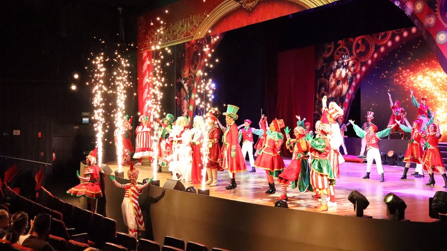 Theatro de Kaminda com o espetáculo A Invenção de Natal Theatro de Kaminda com o espetáculo A Invenção de Natal