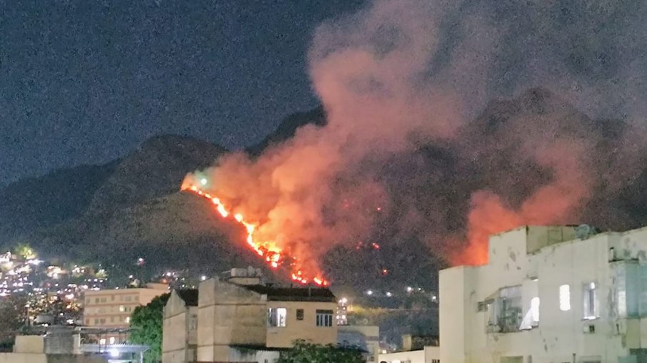 Incêndio no Parque estadual do Grajaú Incêndio no Parque estadual do Grajaú
