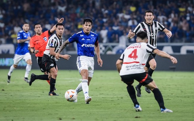 Atuações ENM: Cruzeiro resiste pressão e avança na Copa Sul-Americana Atuações ENM: Cruzeiro resiste pressão e avança na Copa Sul-Americana