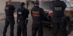 Sindicato de servidores da PF apoia diretores afastados