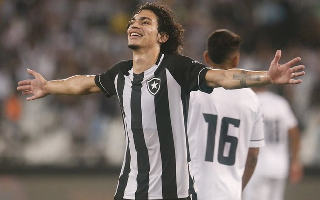 A hora da joia: Matheus Nascimento tem missão de guiar Botafogo na Copa do Brasil