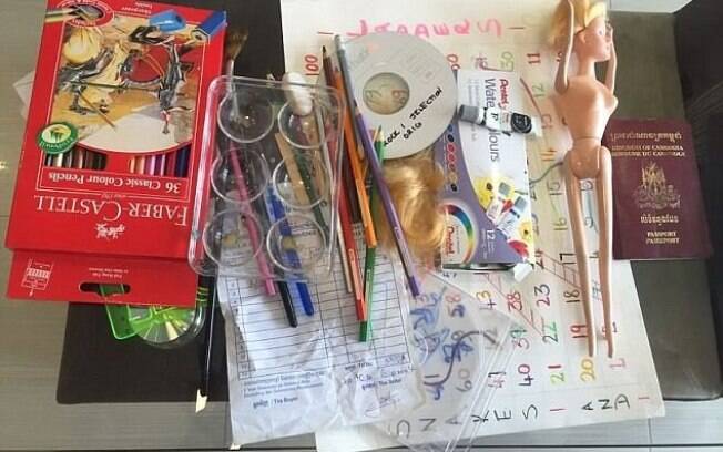 Polícia encontrou malas cheias de roupas infantis, lápis de colorir, uma boneca e um amplo estoque de brinquedos sexuais