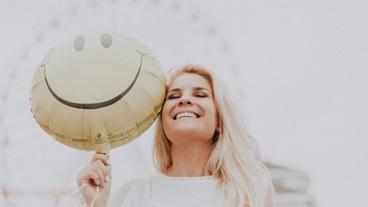 Psicologia Positiva: o que é e como aplicar no dia a dia para mais felicidade