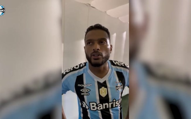 Reinaldo comemora primeiro gol com a camisa do Grêmio: 'Primeiro de muitos'