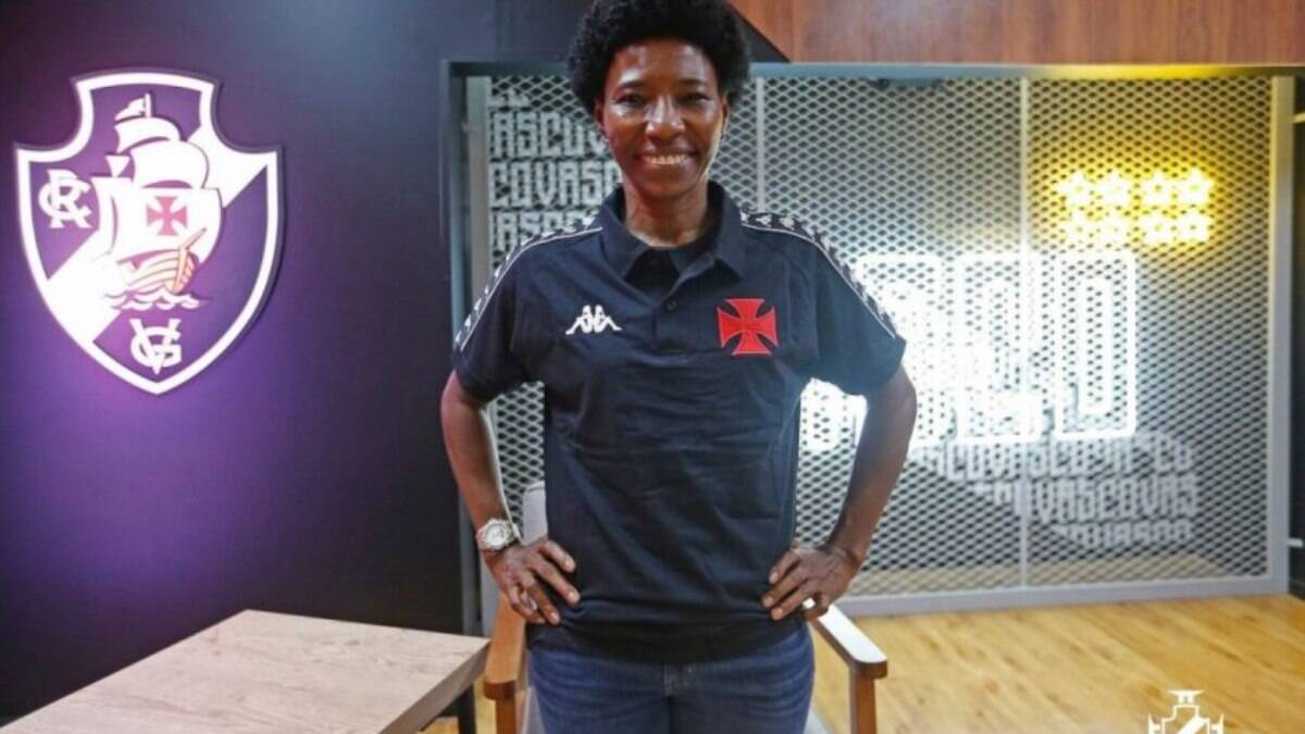 Pretinha é anunciada como nova auxiliar do futebol feminino do Vasco: 'É uma grande oportunidade'