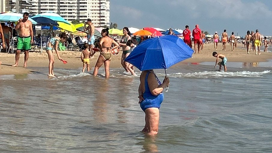 Espanhóis são obrigados a fugir para outros destinos por conta do turismo massivo Espanhóis são obrigados a fugir para outros destinos por conta do turismo massivo