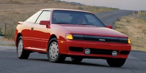 Icônico Toyota Celica pode retornar ao mercado após quase 20 anos