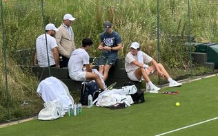 Wimbledon: João Fonseca treina com Alcaraz antes de estreia