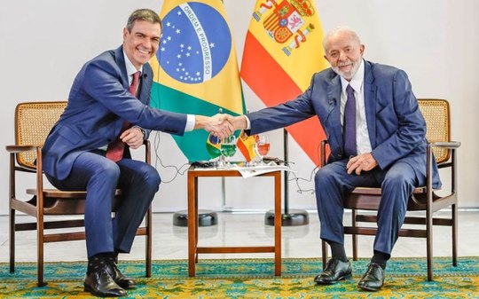 Brasil e Espanha firmam acordo para tributar super-ricos