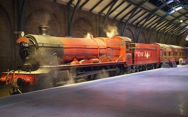 A locomotiva de Hogwarts está em exposição na Warner Bros. Studio Tour, em Londres