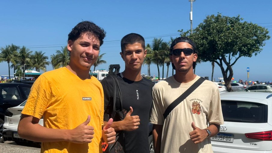 Shakira ou Bruno Mars? Entre amigos, as apostas passam pelo pop internacional e pela força da música latina para movimentar Copacabana e atrair turistas ao Rio