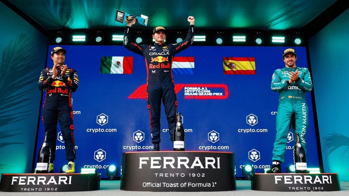 Max Verstappen gana el GP de Miami tras salir noveno