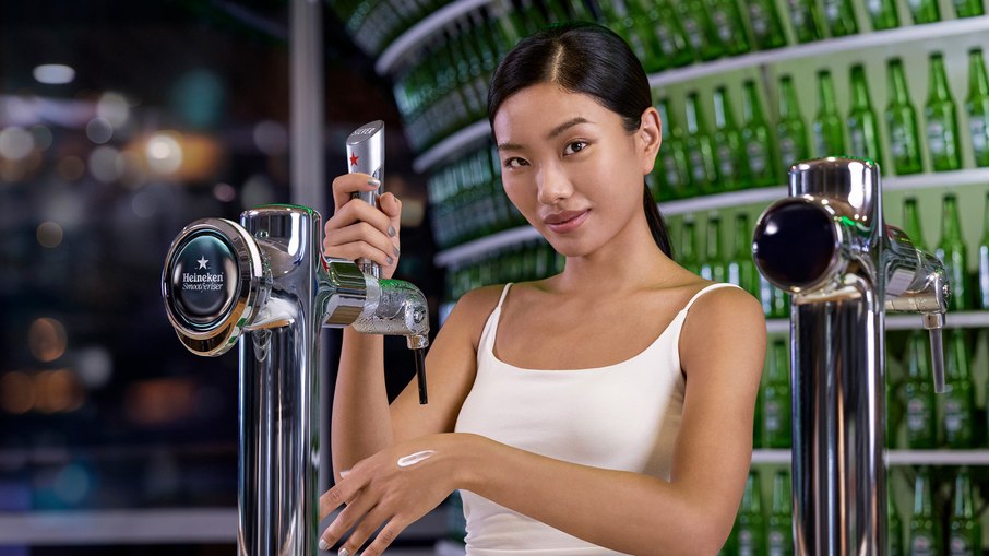 Heineken lança novo hidratante facial com fragrância de cerveja Heineken lança novo hidratante facial com fragrância de cerveja