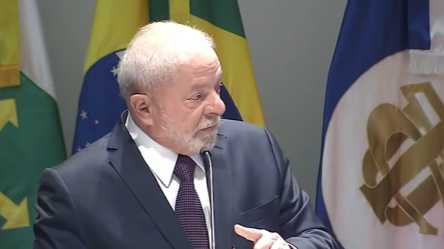 Lula durante discurso na cerimônia que comemora os 11 anos da Lei de Acesso à Informação