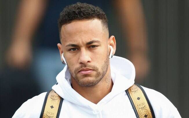 Neymar é alvo constante de críticas