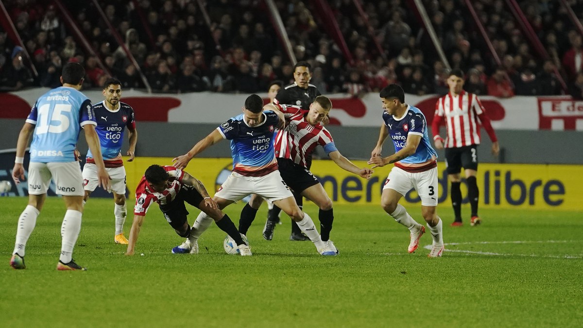 Estudiantes segura Cerro Porteño e vai pegar Flamengo ou Internacional na Libertadores Estudiantes segura Cerro Porteño e vai pegar Flamengo ou Internacional na Libertadores