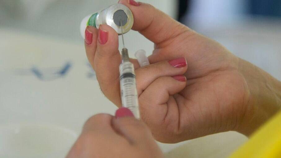 São Paulo iniciará vacinação contra covid-19 para idosos de 69 a 71 anos