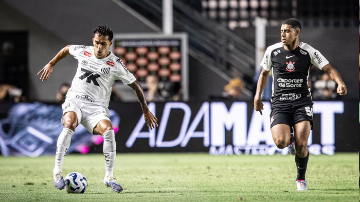 Auxiliar de Dorival detona postura do Corinthians em clássico