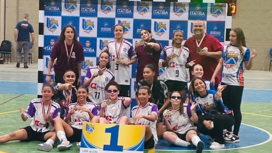 Conquista marca a melhor campanha do futsal feminino da história da equipe na competição Conquista marca a melhor campanha do futsal feminino da história da equipe na competição