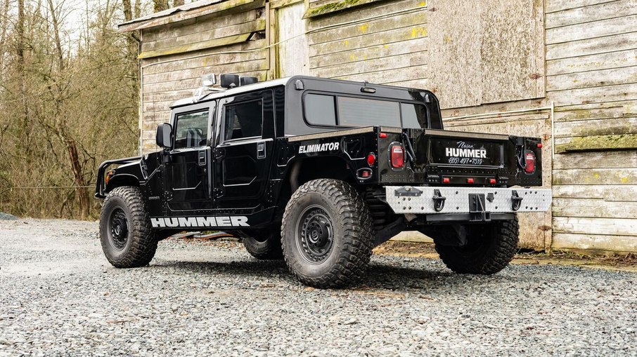Hummer H1 do Tupac vai a leilão