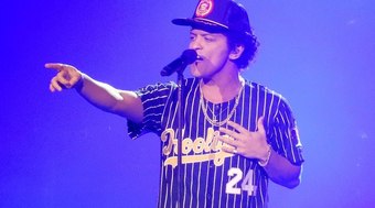 Bruno Mars anuncia shows no Brasil com ingressos que chegam a R$ 1 mil
