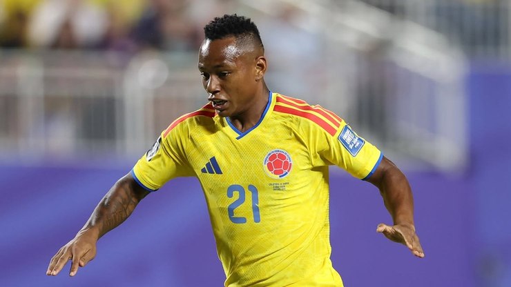Ex-Grêmio é atacado após ser vilão de eliminação na Copa do Mundo