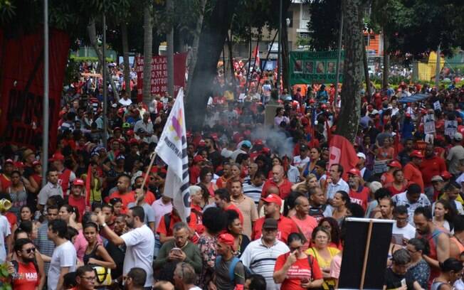 Manifestação contra a condenação de Lula