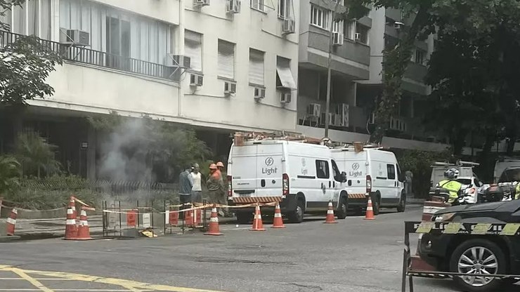 Apag%C3%A3o%20afeta%20bairros%20da%20zona%20norte%20do%20Rio%20na%20quinta