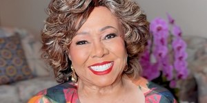 Alcione critica final de Vale Tudo em show: "Muito invocada"