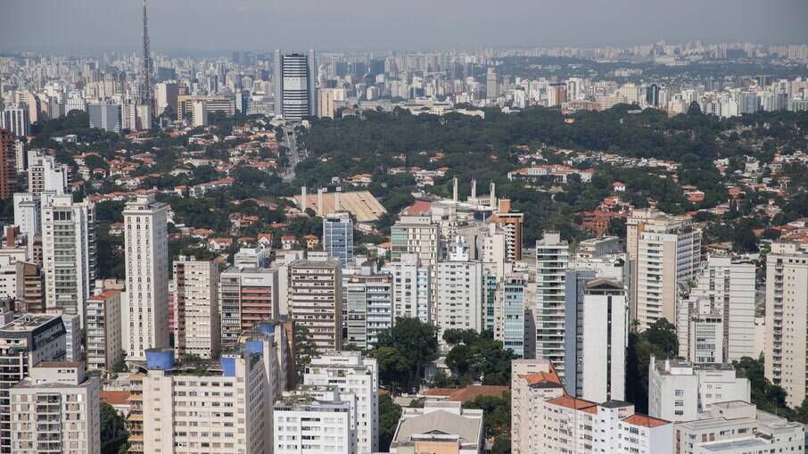 Dia frio nesta quinta-feira (22) em São Paulo