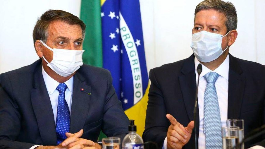 Jair Bolsonaro (PL) e Arthur Lira (PP - AL)