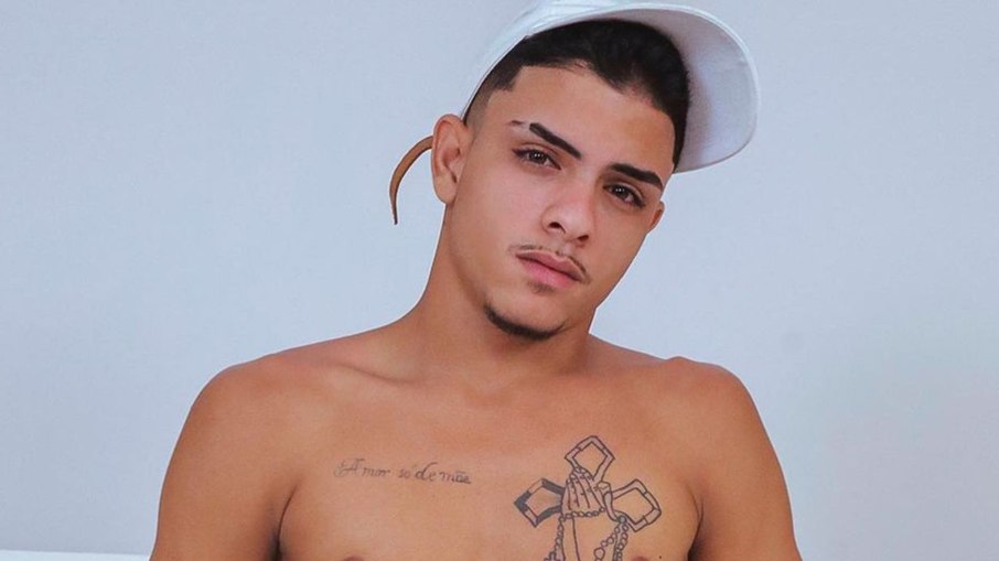 O ator MLK Edu integra a produtora pornô HotBoys