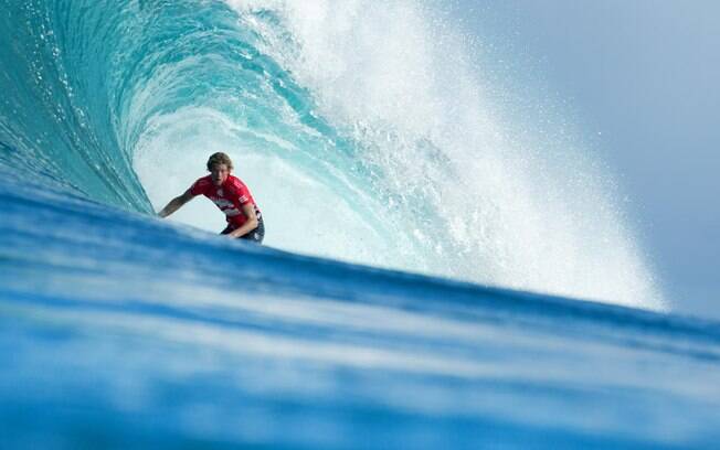 Atual campeão mundial de surfe, Jhon Jhon Florence vai brigar pelo bicampeonato em Pipeline, Havaí