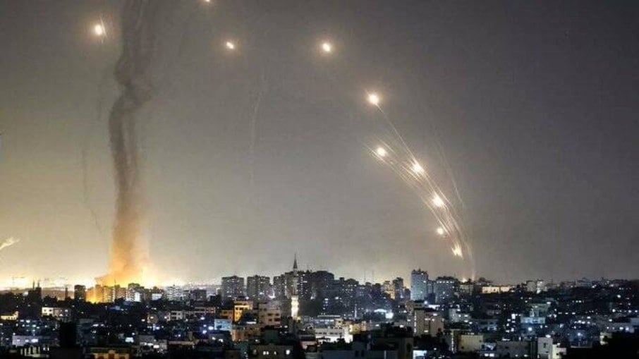 Hamas atacou Israel pela Faixa de Gaza