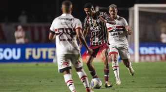 Gringos decidem, e São Paulo vence o Fluminense de virada