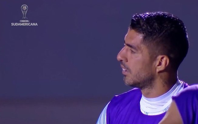 Atlético-GO tira sarro de Luis Suárez e dispara: 'Vivendo um sonho, c***'