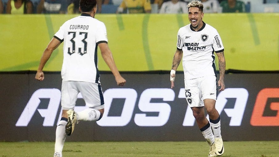 Botafogo segue entre os quatro melhores do Brasileirão 