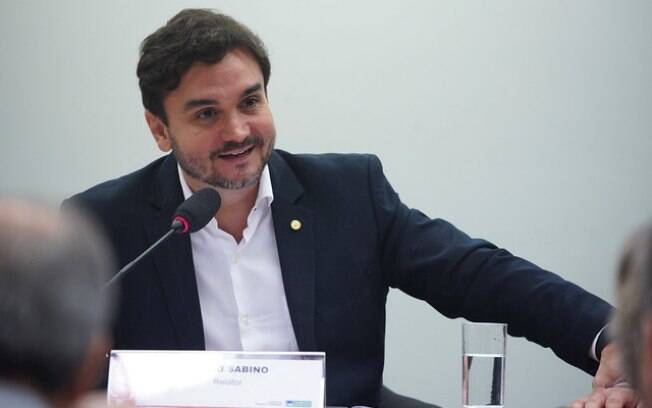 Processo começou depois que o Centrão indicou Sabino para um cargo de liderança. Processo começou depois que o Centrão indicou Sabino para um cargo de liderança.