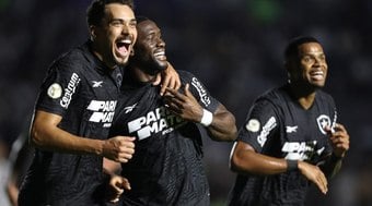 Botafogo recebe Atlético-MG para encostar na liderança do Brasileiro